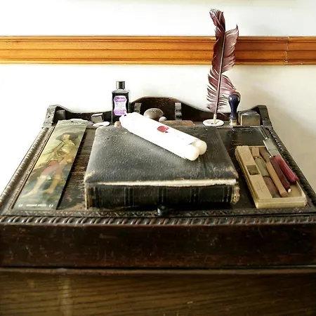 Nocleg ze śniadaniem Marsh Mere 4*