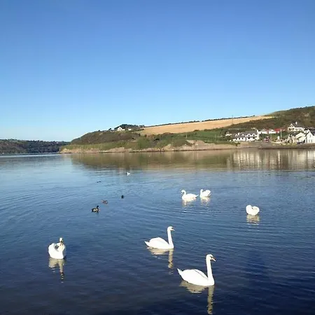 ベッド・アンド・ブレックファスト Marsh Mere 4*