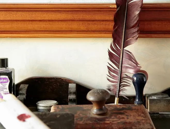 Marsh Mere Bed & Breakfast 4*